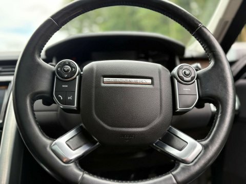 Land Rover Discovery Spt Dyn Lux Hse White #75