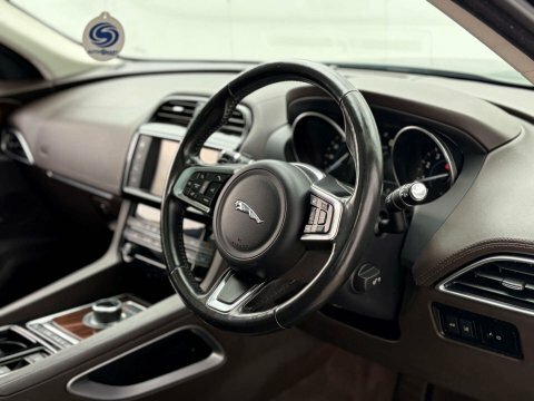 Jaguar F-Pace 2.0I Portfolio Awd Euro 6 Ss  #44