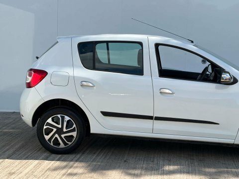 Dacia Sandero Dacia Sandero 1.0 Sce Essential Red #9
