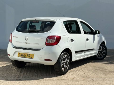 Dacia Sandero Dacia Sandero 1.0 Sce Essential Red #21