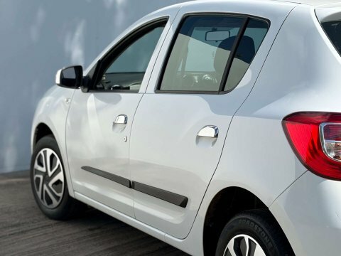 Dacia Sandero Dacia Sandero 1.0 Sce Essential Red #33