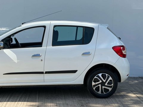 Dacia Sandero Dacia Sandero 1.0 Sce Essential Red #43