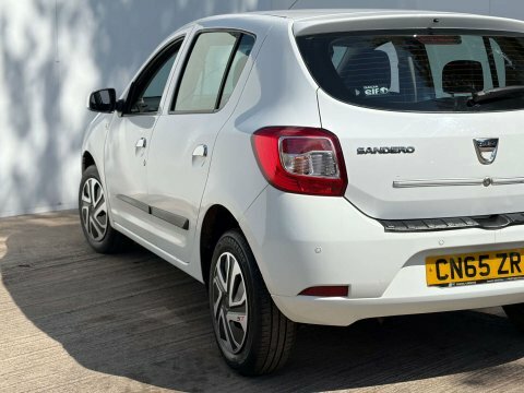 Dacia Sandero Dacia Sandero 1.0 Sce Essential Red #34