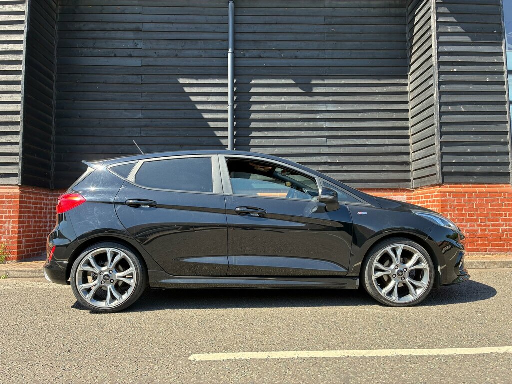 Ford Fiesta 1.0T Ecoboost St-line Hatchback Black #2