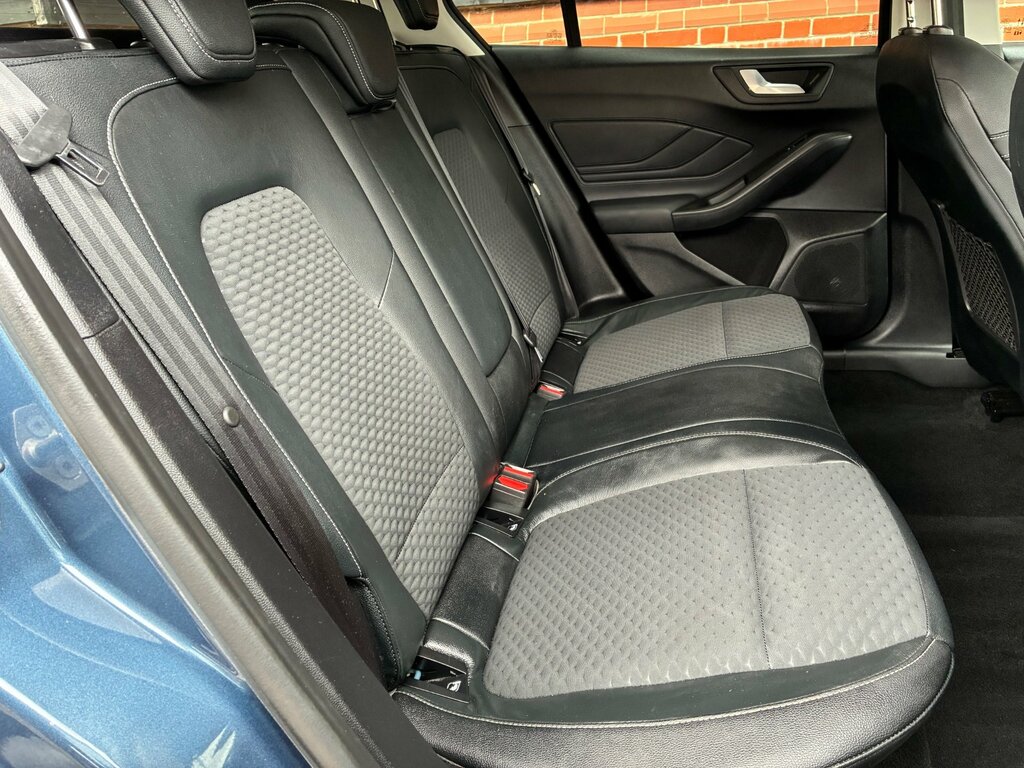 Ford Focus 1.0T Ecoboost Titanium X Hatchback Manu Blue #6