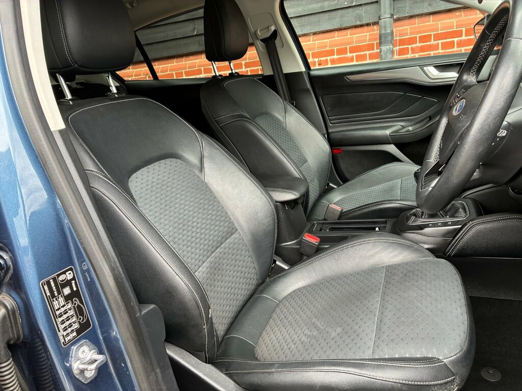 Ford Focus 1.0T Ecoboost Titanium X Hatchback Manu Blue #5