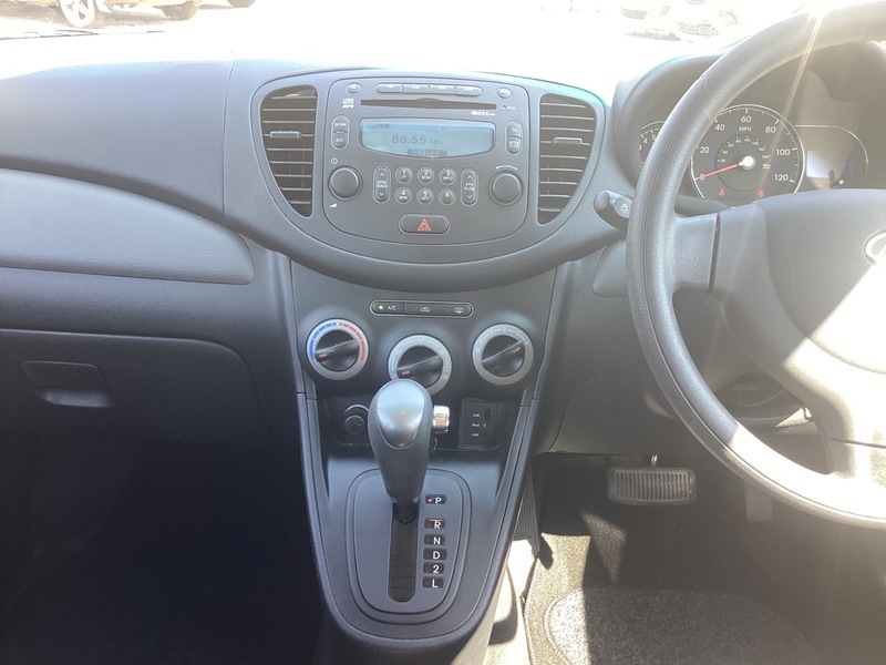 Hyundai I10 Classic 5-Door 20 Road Tax, Chain Driven Red #12