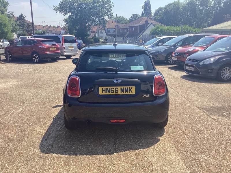 Mini Hatch 1.2 One Hatchback Black #5