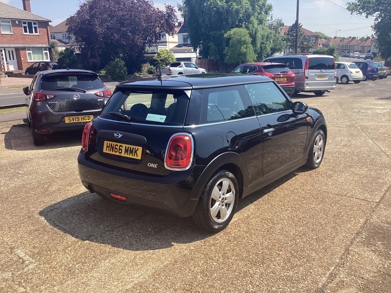 Mini Hatch 1.2 One Hatchback Black #6