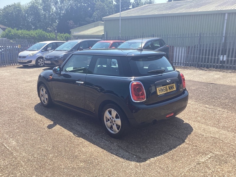 Mini Hatch 1.2 One Hatchback Black #4