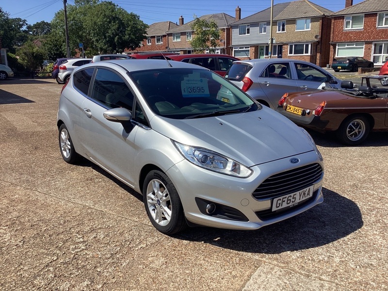 Ford Fiesta 1.25 Zetec Hatchback Silver