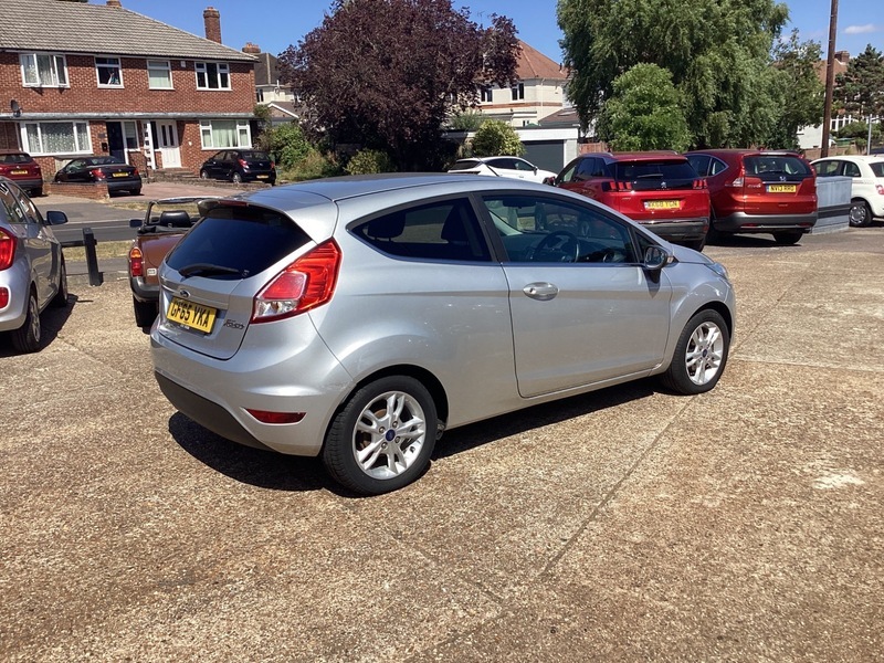Ford Fiesta 1.25 Zetec Hatchback Silver #6