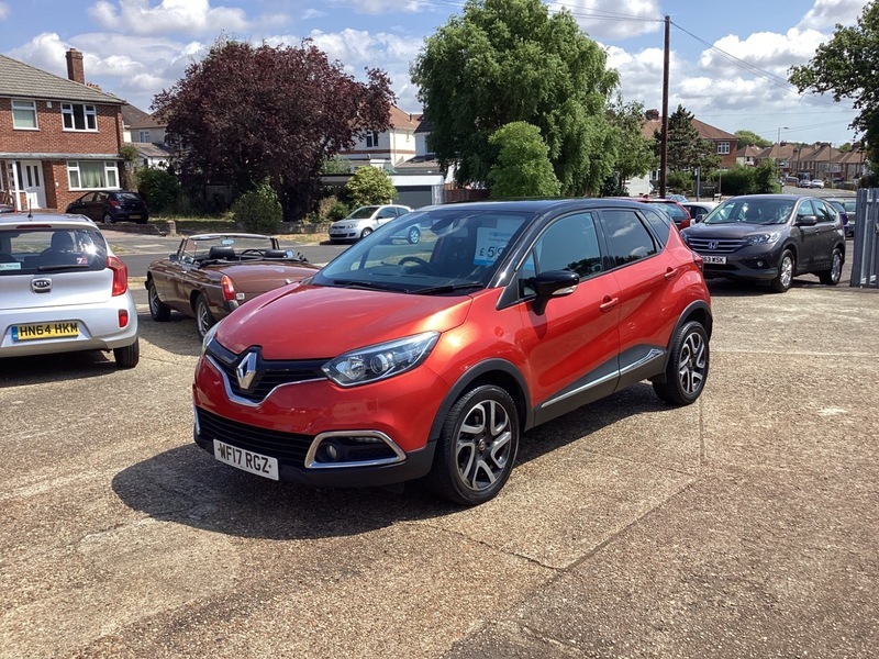 Renault Captur 1.5 Dci Energy Dynamique Red #2