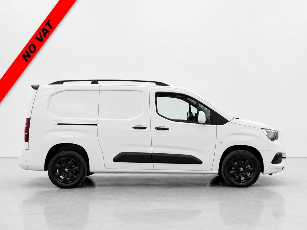 Vauxhall Combo 1.5L Sportive White