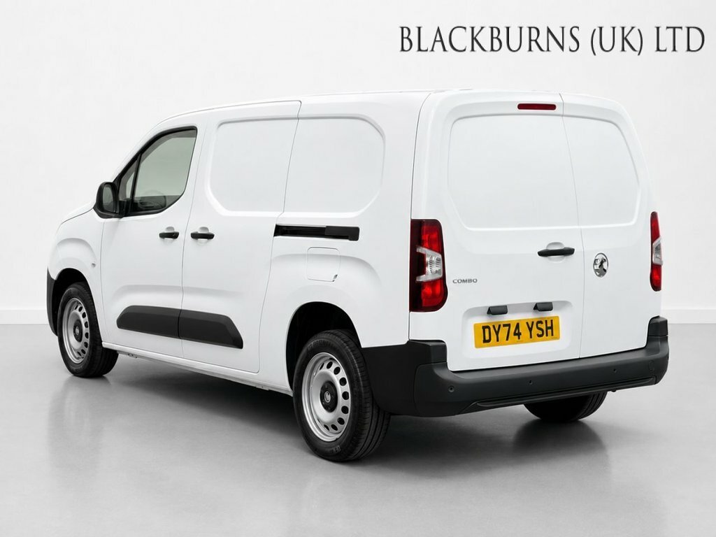 Vauxhall Combo 1.5L Prime 6Dr White #4