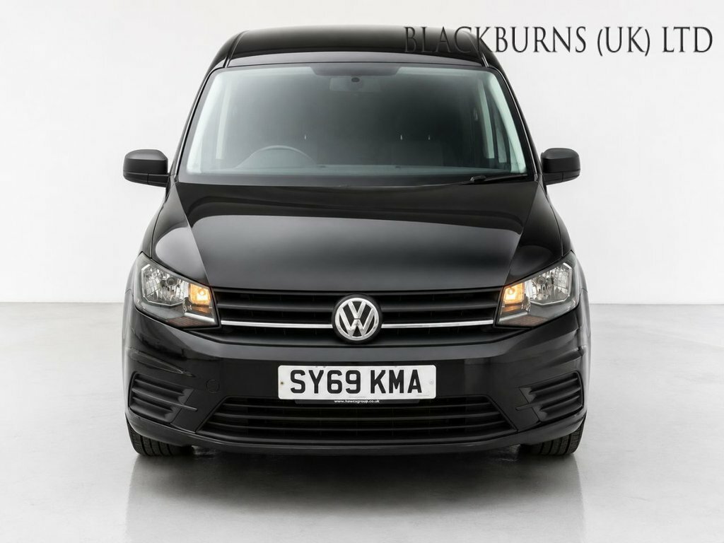 Volkswagen Caddy Maxi Combi Black #6
