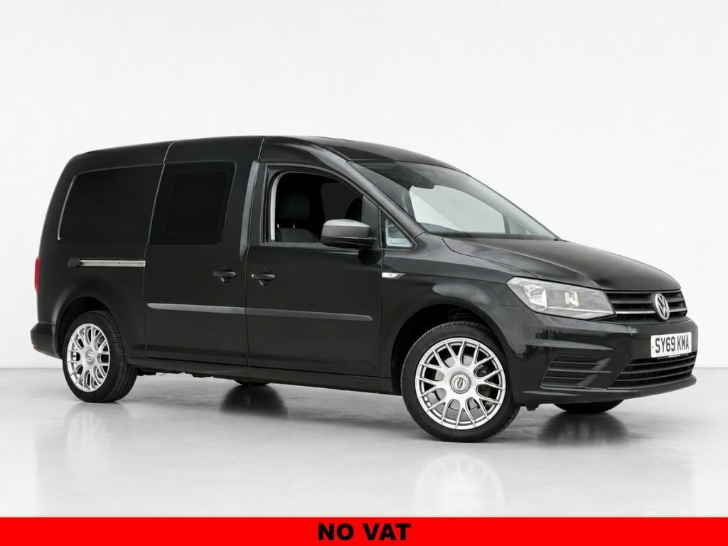 Volkswagen Caddy Maxi Combi Black