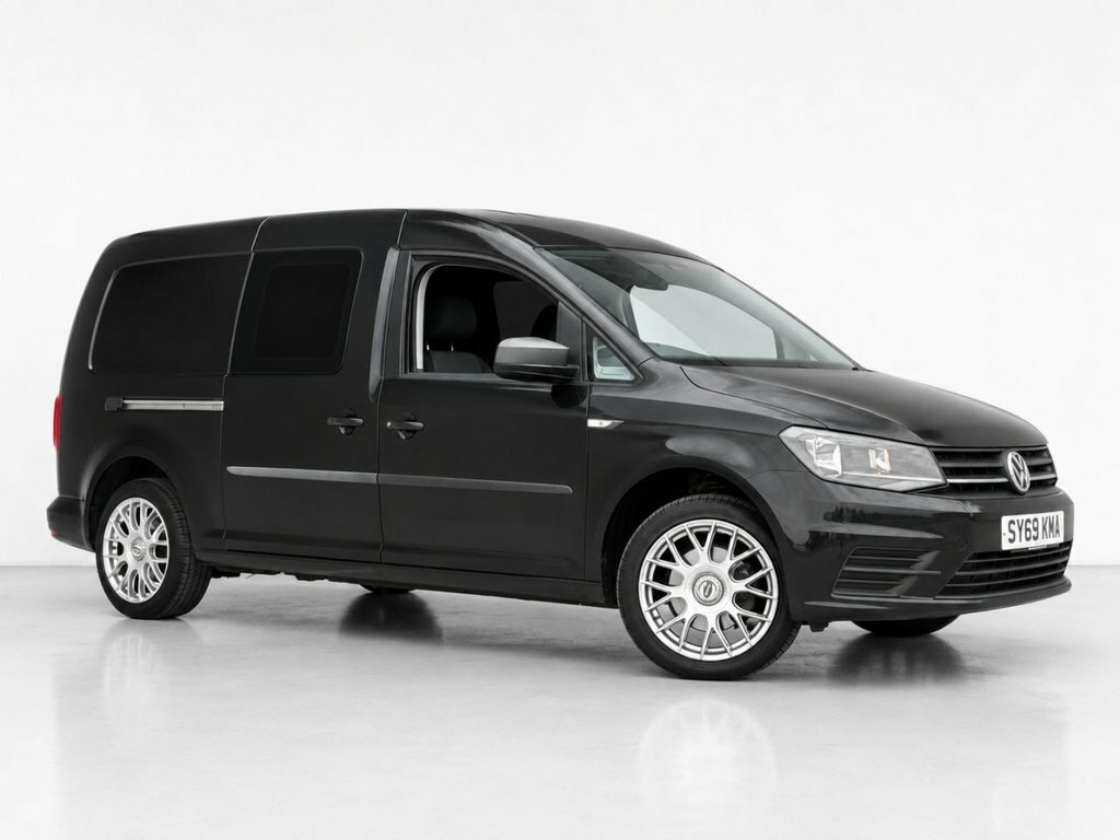 Volkswagen Caddy Maxi Combi Black #2