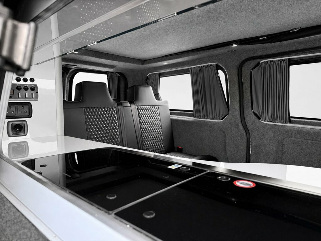 Ford Transit Custom Estate HT17YOL White #4