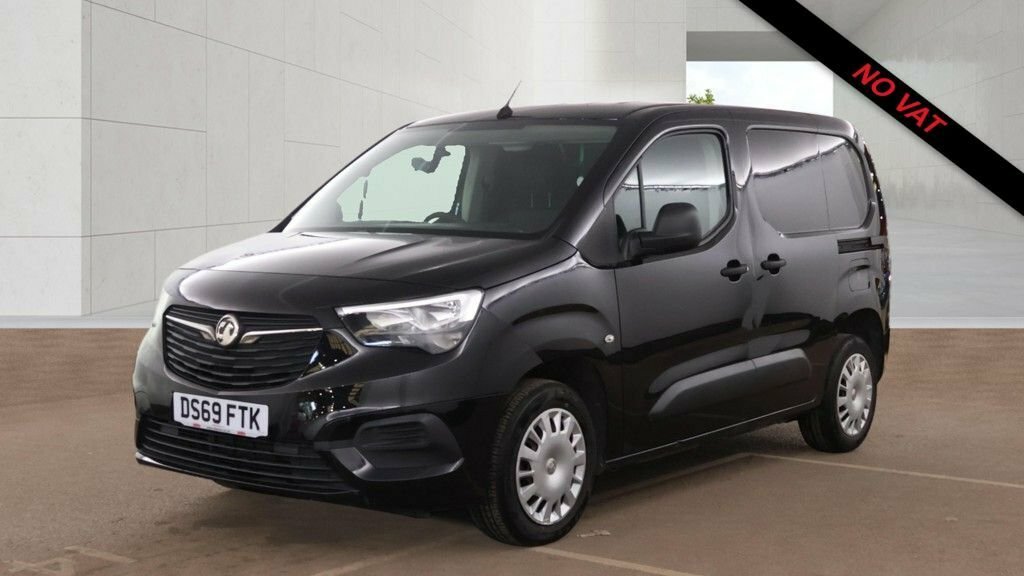 Vauxhall Combo 1.6L Sportive Black