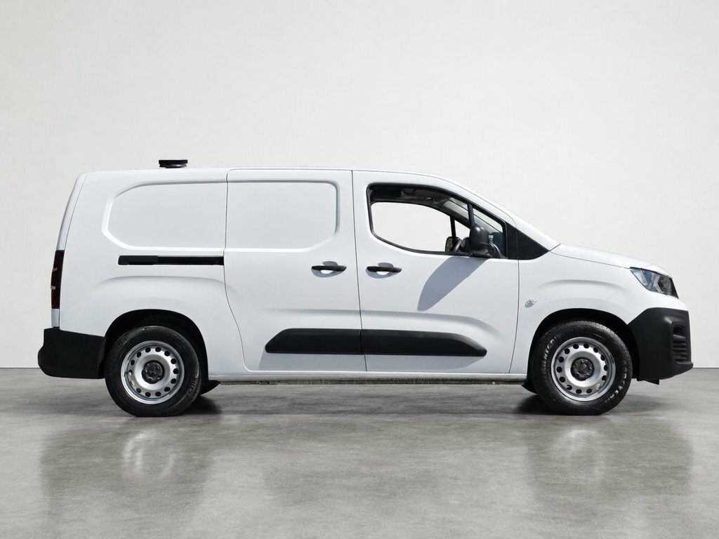 Peugeot E-Partner Mpv White #2