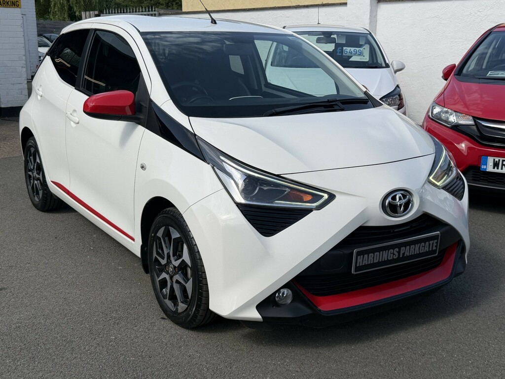 Toyota Aygo 1.0 Vvt-i X-trend Hatchback X-shift Eur White