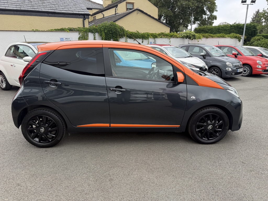 Toyota Aygo Vvt-i Jbl Edition X-shift Tss  #2