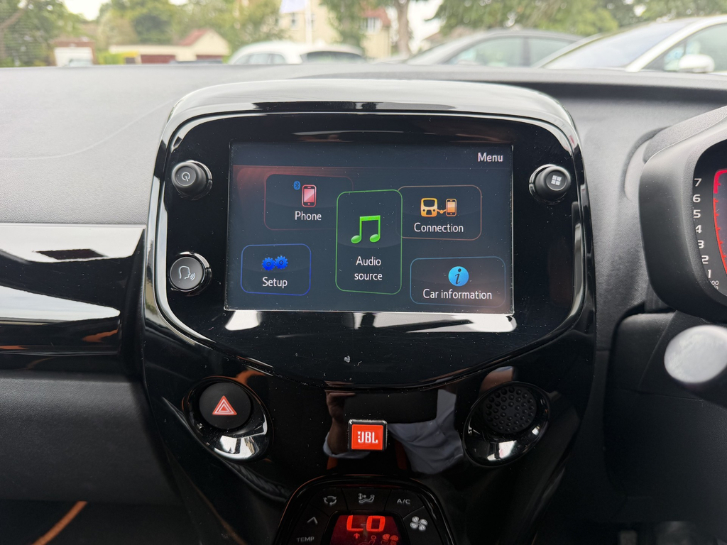 Toyota Aygo Vvt-i Jbl Edition X-shift Tss  #6