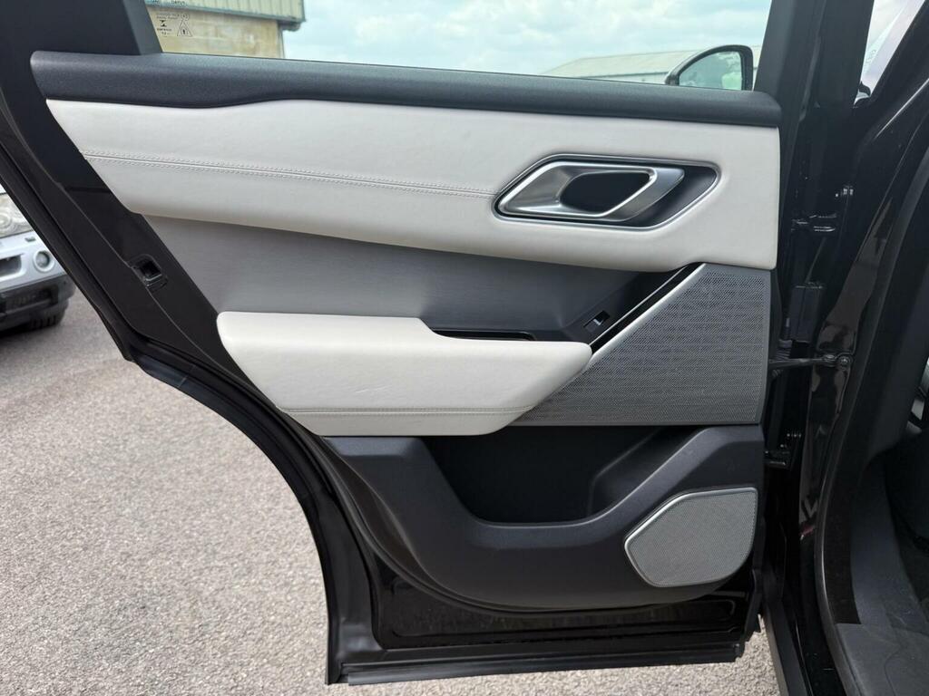 Land Rover Range Rover Velar Range Rover Velar S D240 White #43