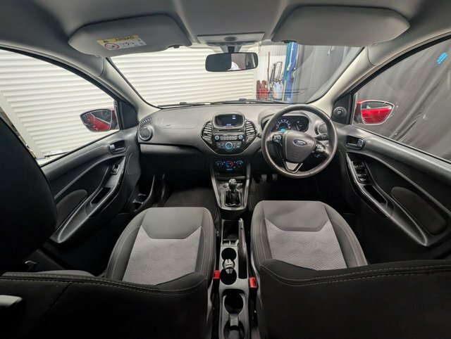 Ford KA+ Zetec Marketing Level 1 1.2L Ti-vct 85 Ps 5 White #38