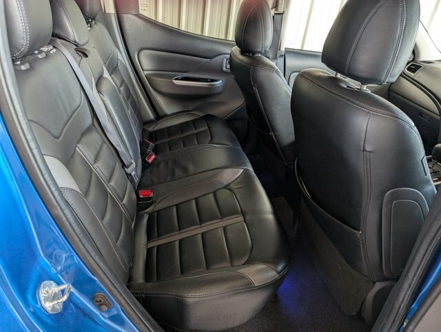 Mitsubishi L200 2017 2.4 Di-d Dc Barbarian Pickup Double Cab D Blue #4