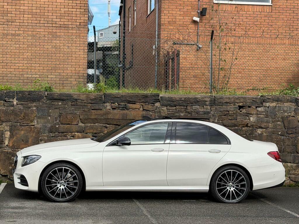 Mercedes-Benz E Class 2.9 E400d Amg Line Night Edition Premium Plus G- White #4