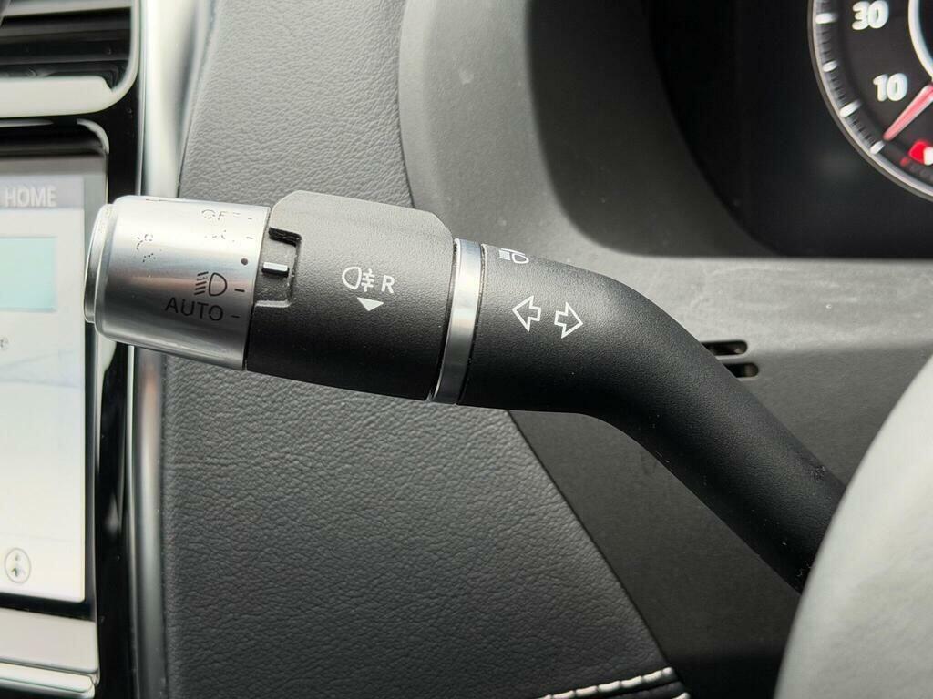 Jaguar XE 2.0 P250i R-dynamic Se Saloon Euro Grey #50