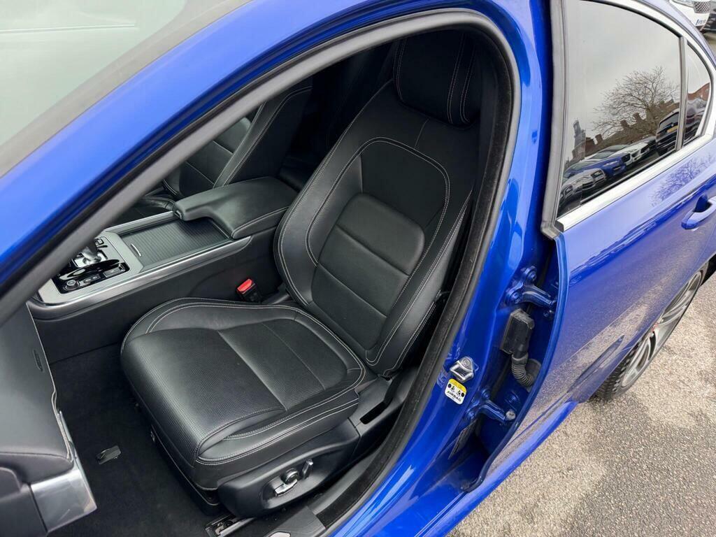 Jaguar XE 2.0 P250i R-dynamic Se Saloon Euro Grey #16