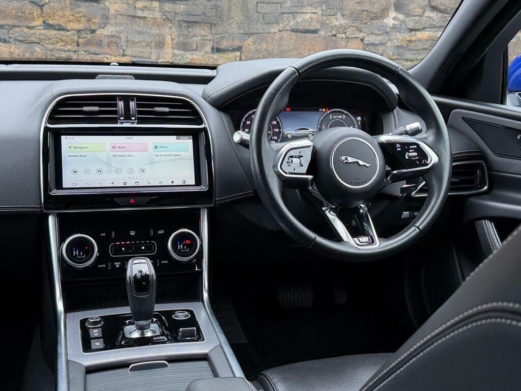 Jaguar XE 2.0 P250i R-dynamic Se Saloon Euro Grey #22