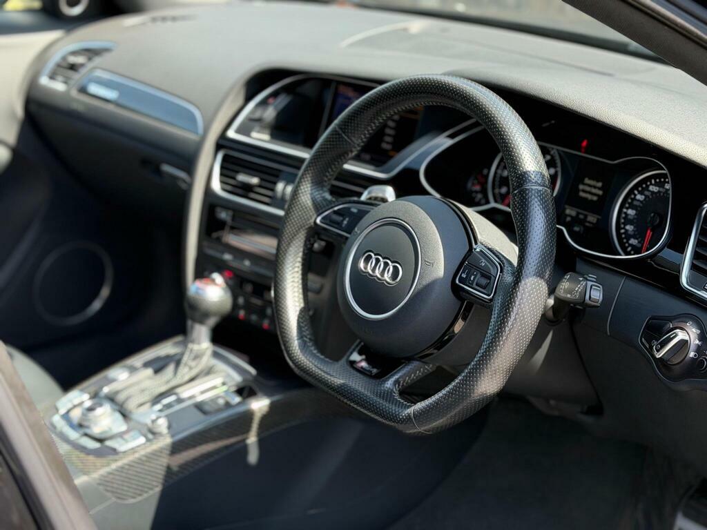 Audi RS4 Avant Estate Red #13
