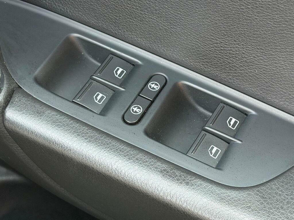 Volkswagen Touareg 3.0 Tdi V6 Bluemotion Tech R-line Suv T White #45
