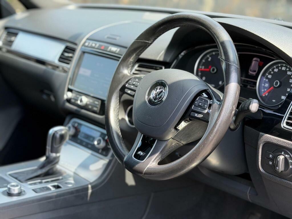 Volkswagen Touareg 3.0 Tdi V6 Bluemotion Tech R-line Suv T White #13
