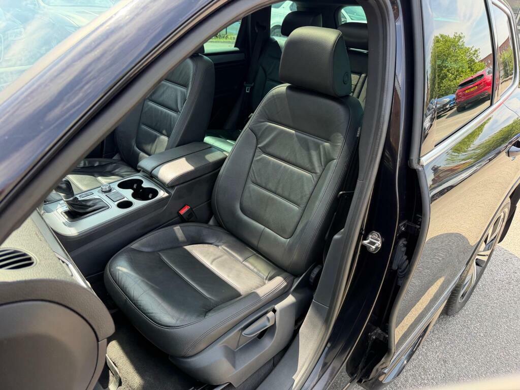 Volkswagen Touareg 3.0 Tdi V6 Bluemotion Tech R-line Suv T White #18