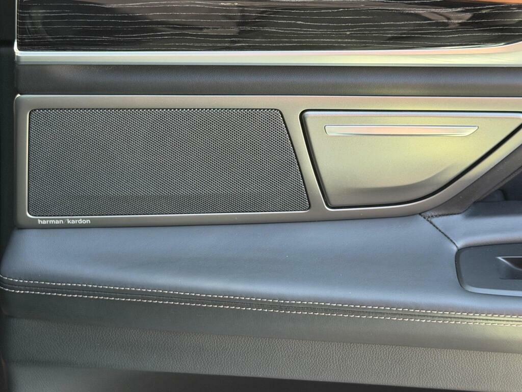BMW 7 Series   #21