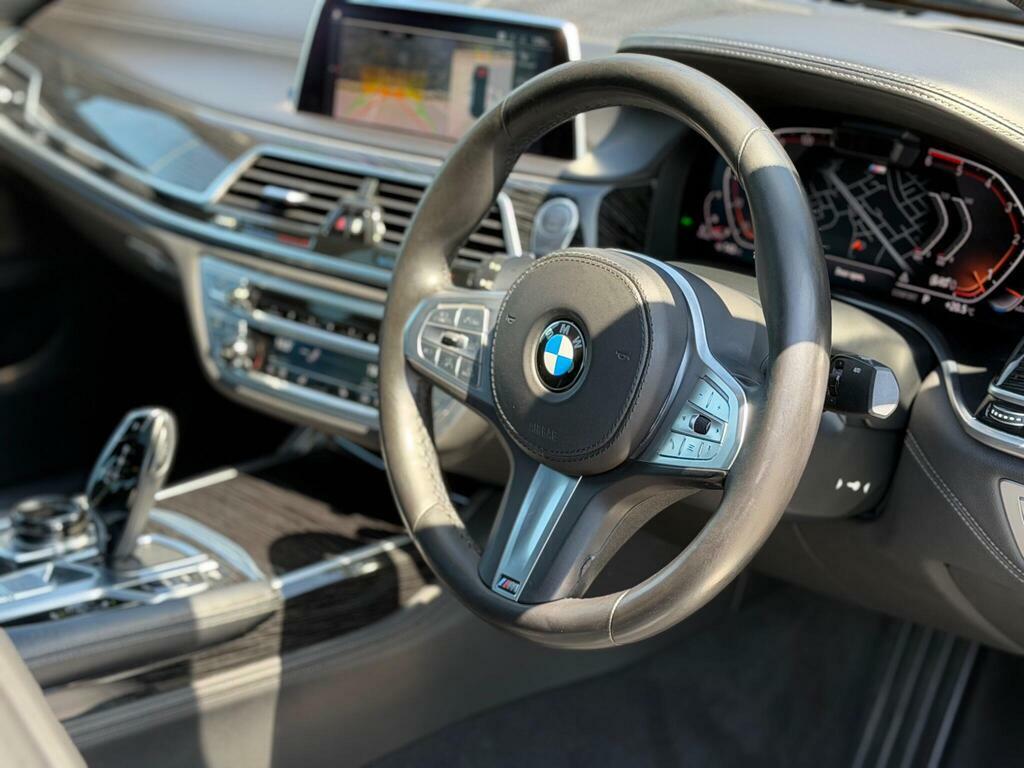 BMW 7 Series   #24