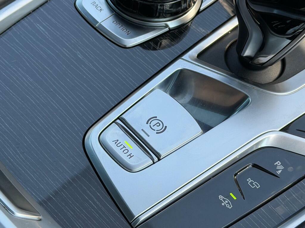 BMW 7 Series   #53