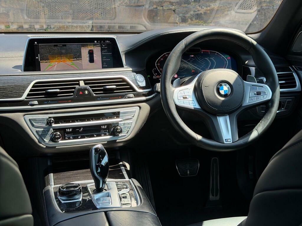 BMW 7 Series   #17