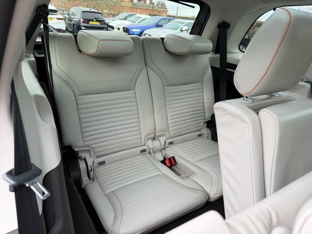 Land Rover Discovery 3.0 Td6 Se Grey #21