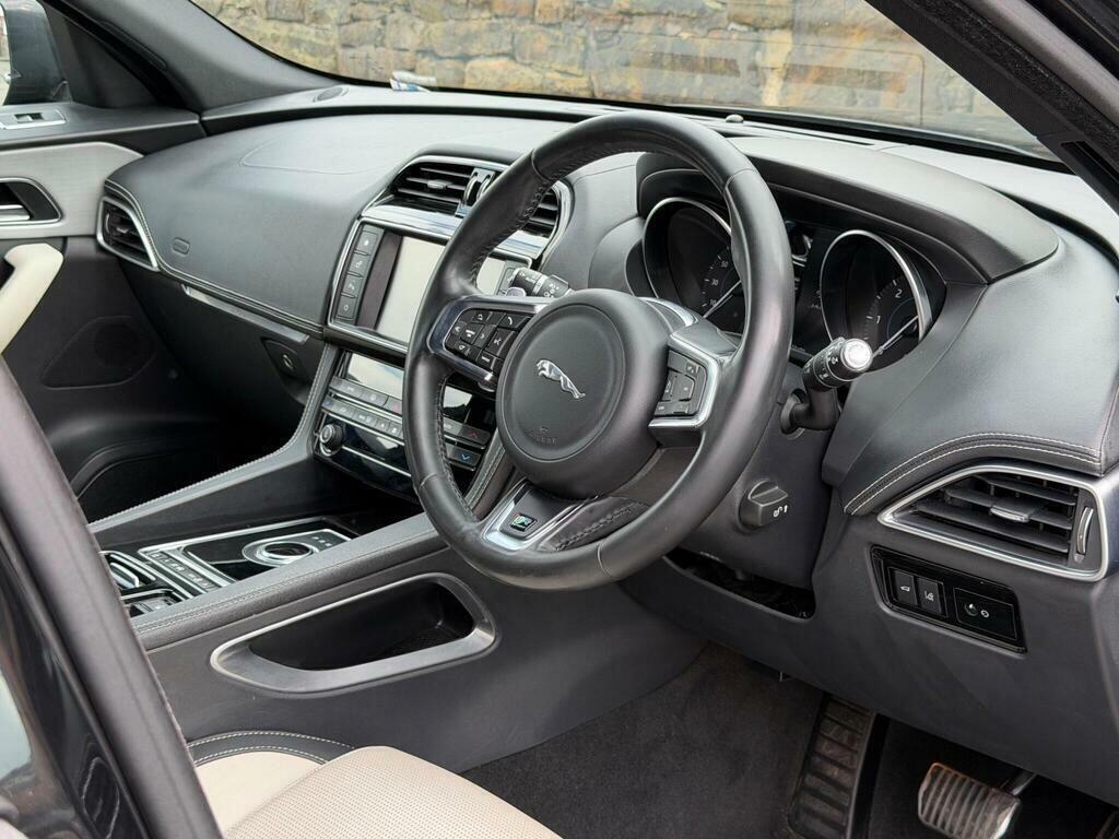 Jaguar F-Pace Suv 3.0 D300 V6 S Awd Euro 6 Ss 2018 Black #10