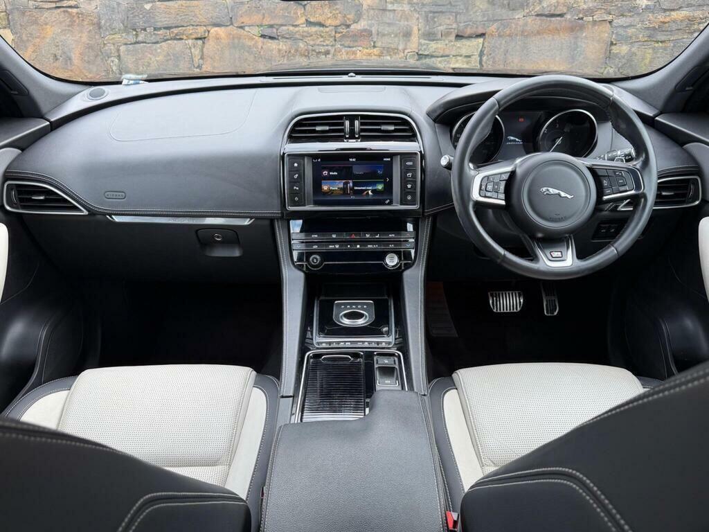 Jaguar F-Pace Suv 3.0 D300 V6 S Awd Euro 6 Ss 2018 Black #9