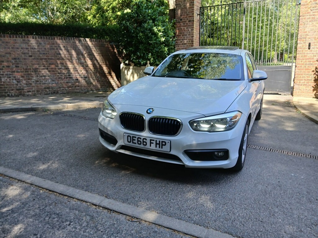 BMW 1 Series 116D Se Navigation Ulez Compliant OE66FHP White #2