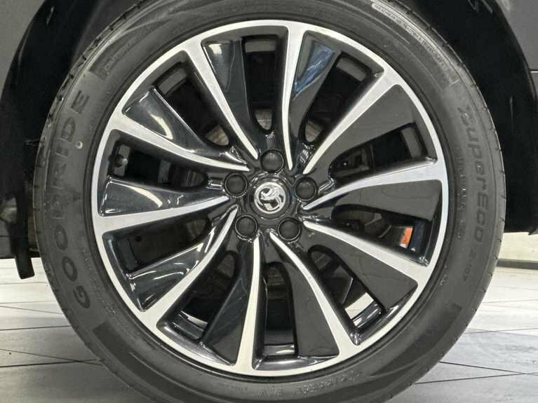 Vauxhall Grandland X 1.2 Turbo Elite Nav #4