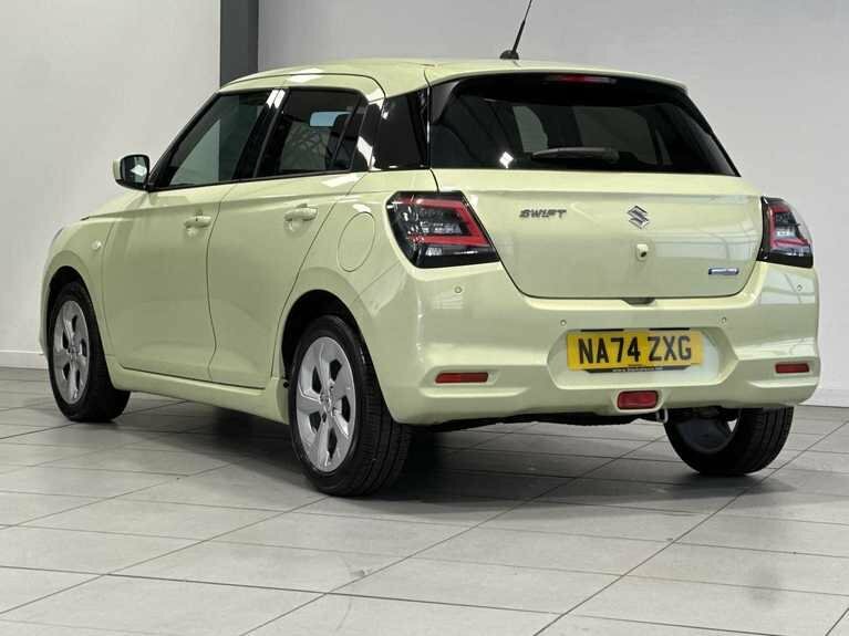 Suzuki Swift 1.2 Mild Hybrid Motion #2