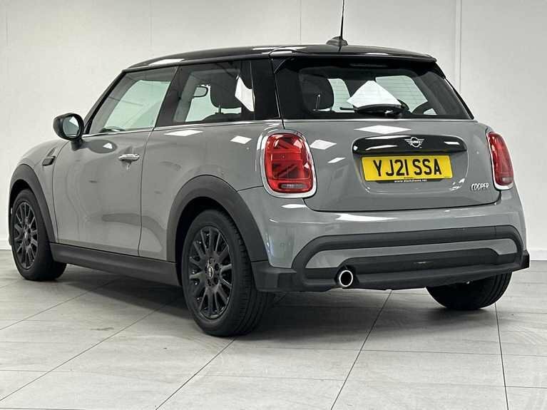 Mini Hatch 1.5 Cooper Classic YJ21SSA Grey #2
